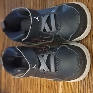 Toddler shoes